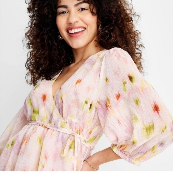 Future Collective Floral 3/4 Sleeve V-Neck Wrap Top Size Medium - Picture 2 of 8